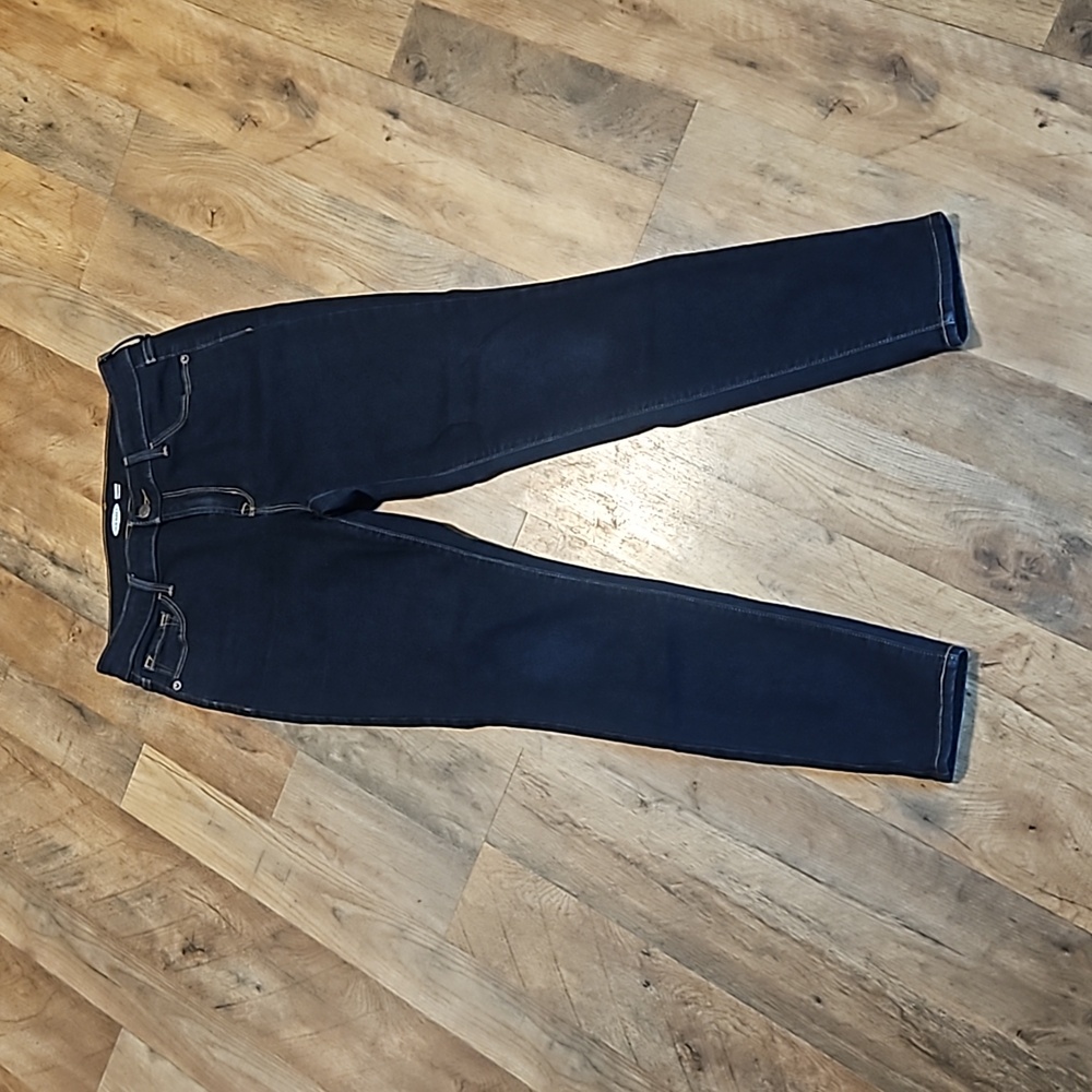 👖OLD NAVY ROCKSTAR SKINNY JEANS 👖